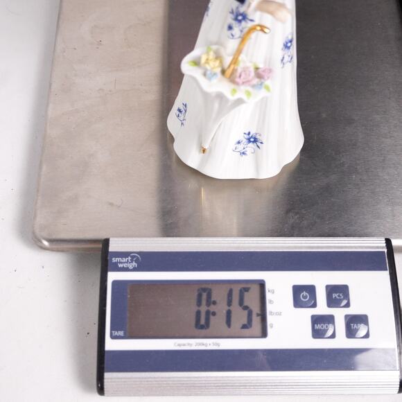 Vintage Mary Poppins Porcelain Figure Victorian Lady Woman Statue Art Sculpture - Picture 12 of 12